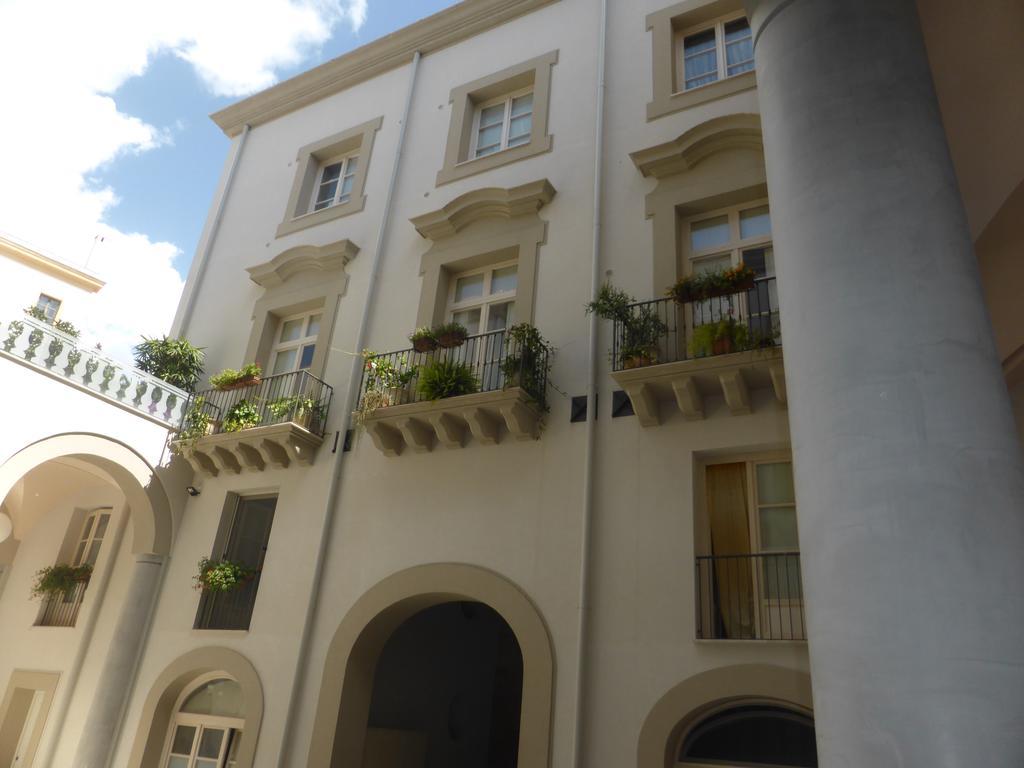 Appartamento In Palazzo Lampedusa Palermo Exterior foto